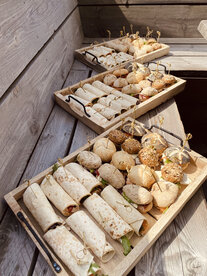Mix luxe receptiebroodjes &amp; wraps (&euro;20,00 waarborg)